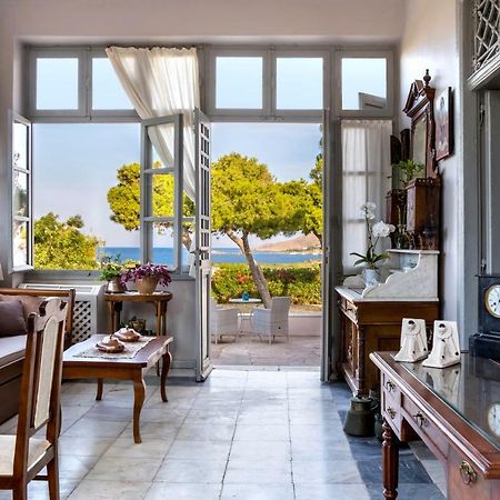 Dellagracia Mansion In Poseidonia Syros Vila Posidhonía Exterior foto