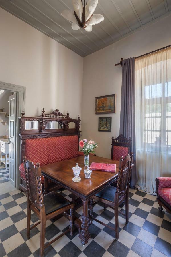 Dellagracia Mansion In Poseidonia Syros Vila Posidhonía Exterior foto