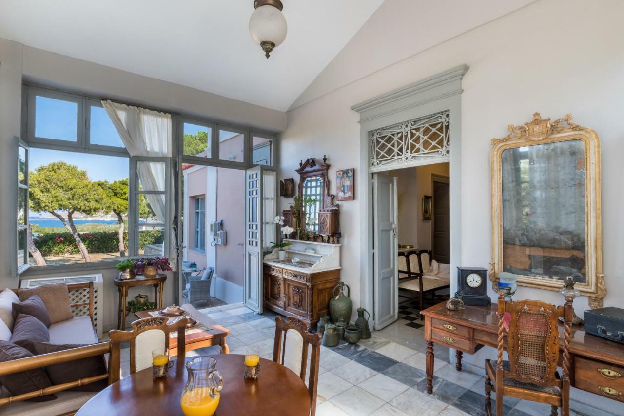 Dellagracia Mansion In Poseidonia Syros Vila Posidhonía Exterior foto