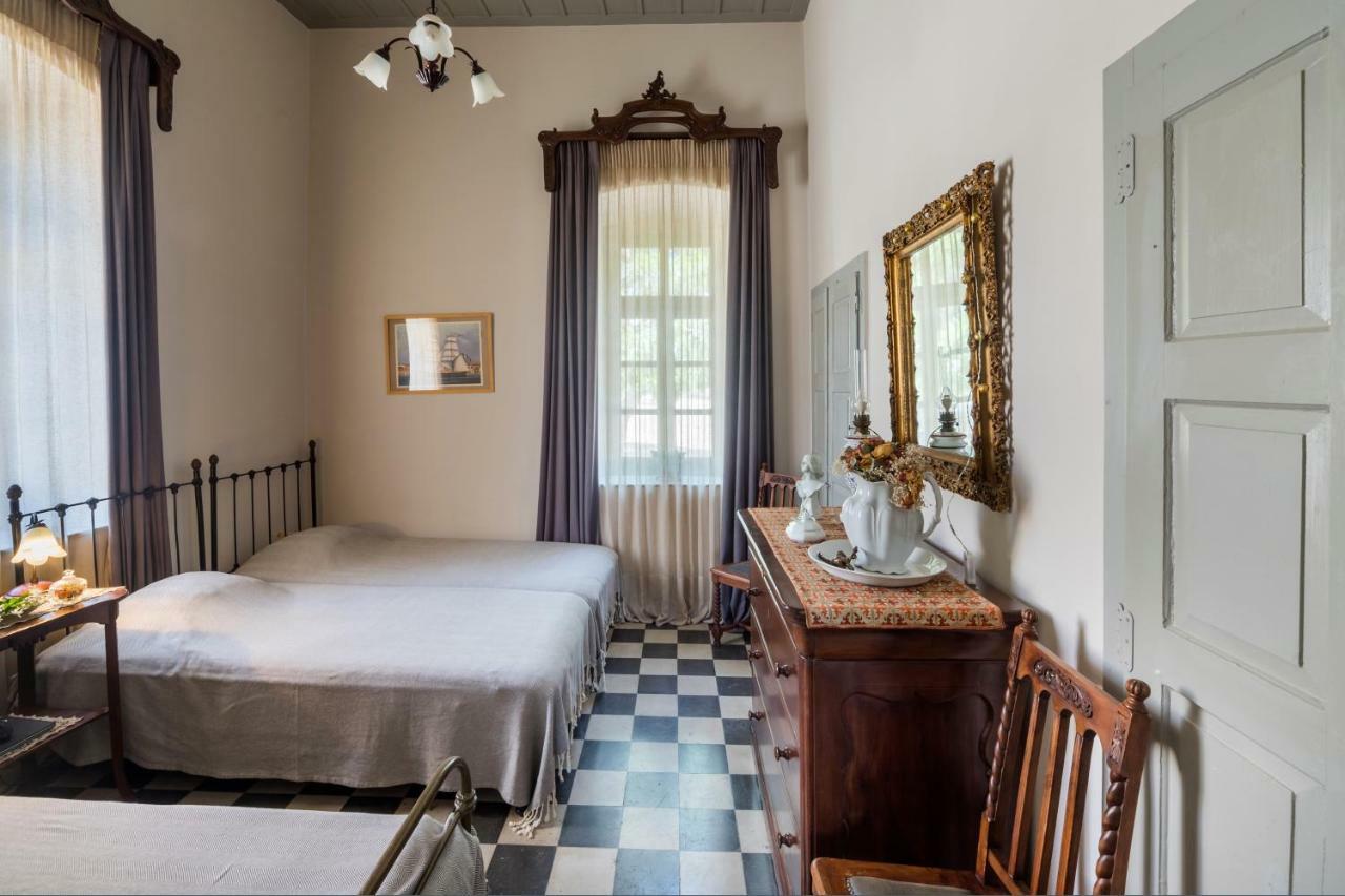Dellagracia Mansion In Poseidonia Syros Vila Posidhonía Exterior foto